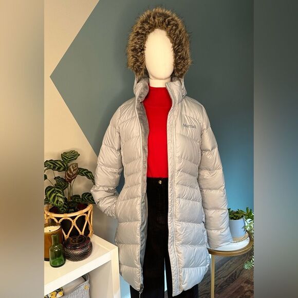 Marmot Jackets & Blazers - Marmot Montreal Women's 700 Down Puffer Coat - Glacier Grey | Size M